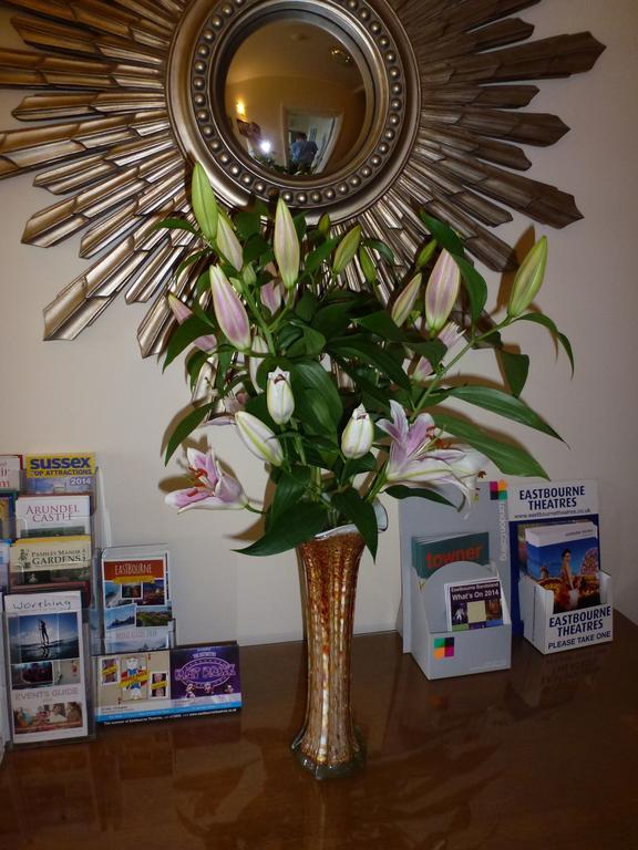 Royal Hotel (Adults Only) Torneo de Torneo de Eastbourne Exterior foto